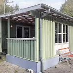 8 Person In Stege-by Traum * Stege